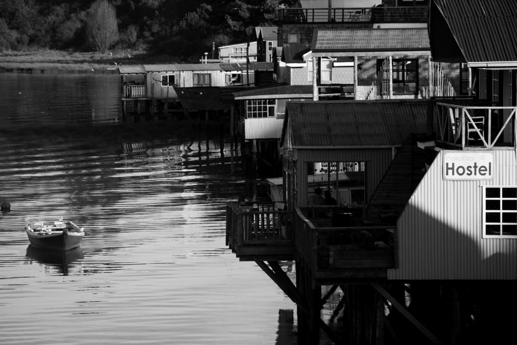 Palafito Hostel Chiloe Castro Exterior foto