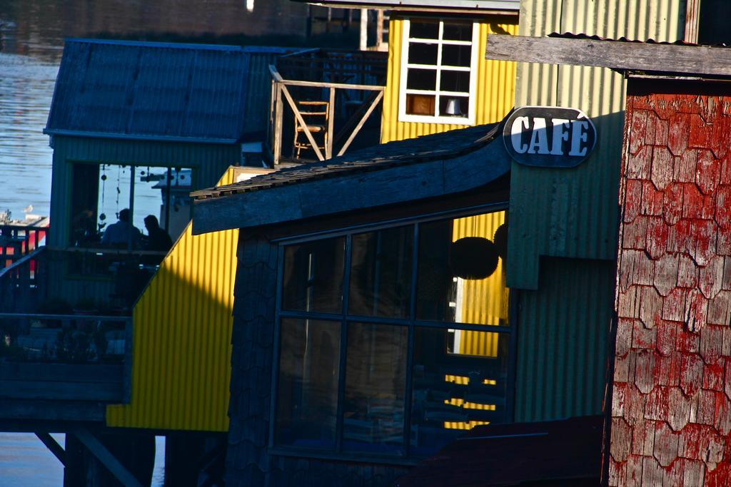 Palafito Hostel Chiloe Castro Exterior foto