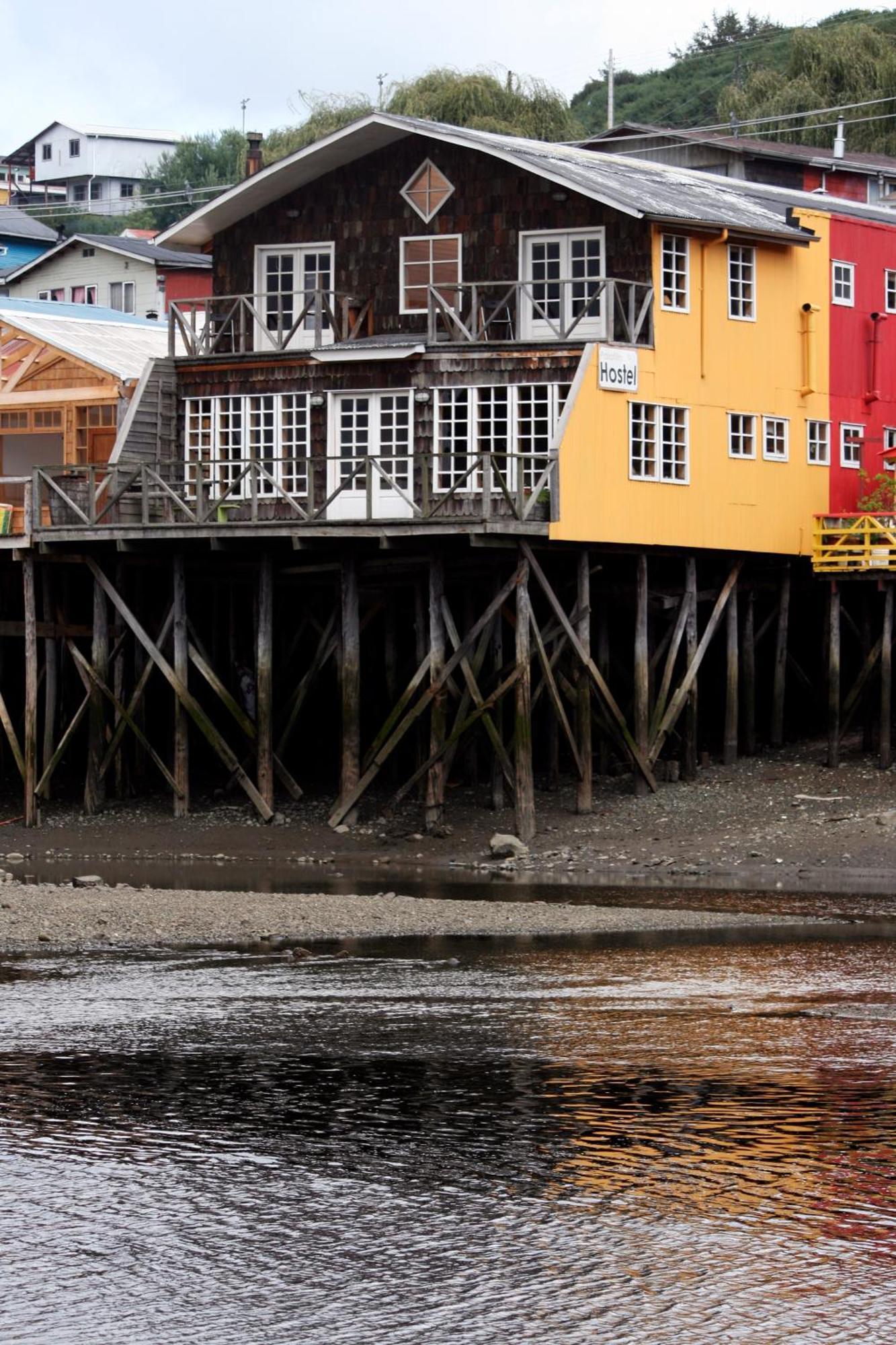 Palafito Hostel Chiloe Castro Exterior foto